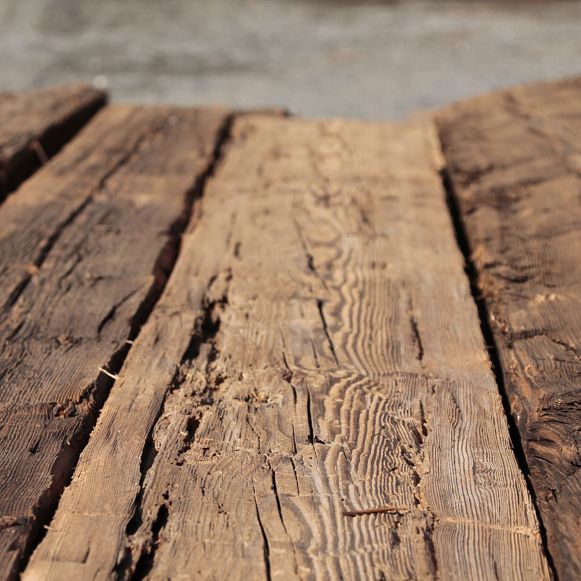 Altholz gehackte Seitenbretter, Brixen im Thale, Tirol