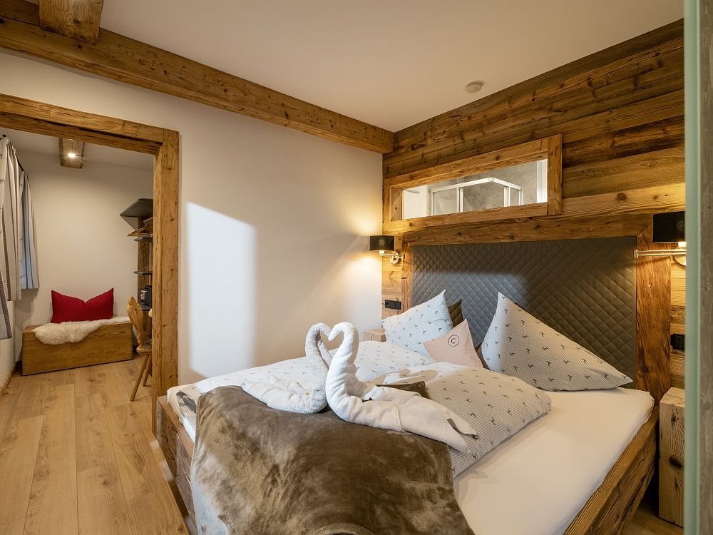 grittlmuehle-brixentalerstrasse-17-brixen-07-2023-appartement-gaisberg-schlafzimmer