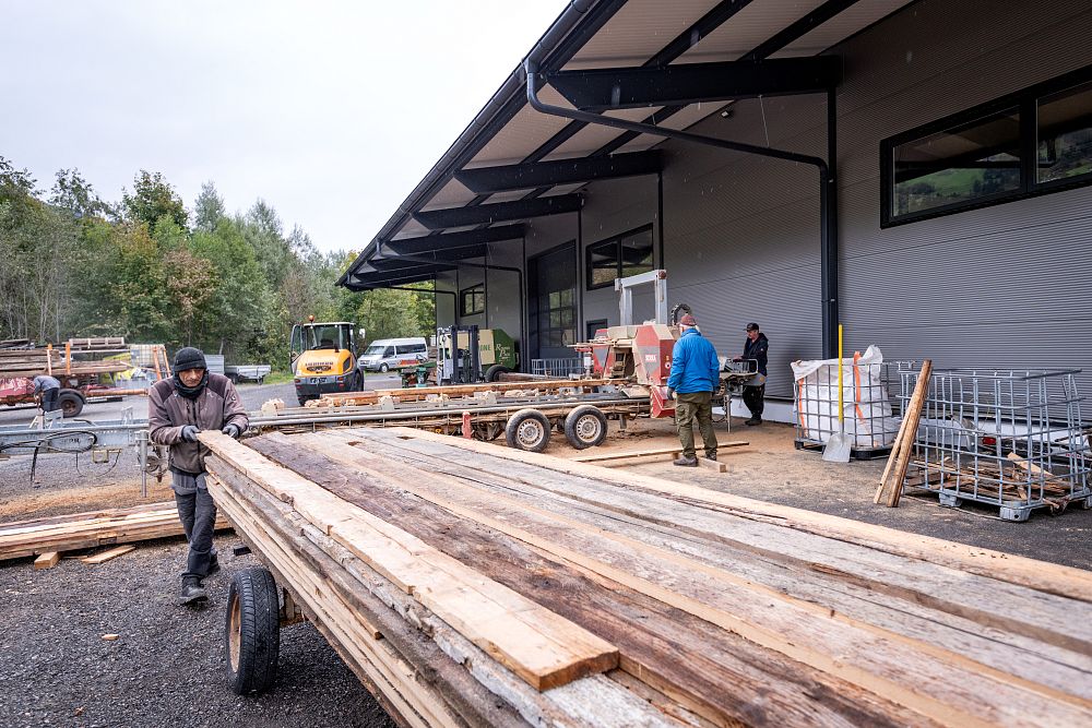 grittlmuehle-brixentalerstrasse-17-brixen-10-2025-holzhandel-24