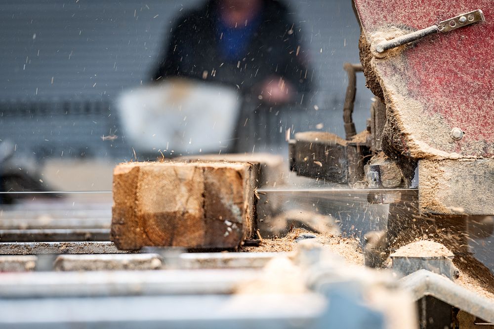 grittlmuehle-brixentalerstrasse-17-brixen-10-2025-holzhandel-6